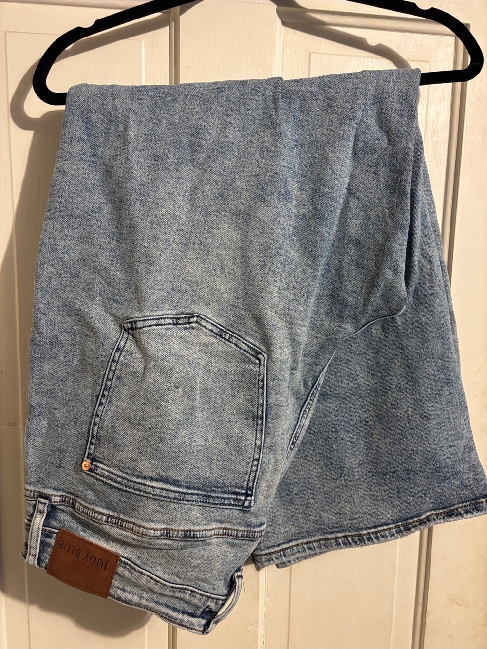 Judy Blue Light Wash Barrel Leg Jeans